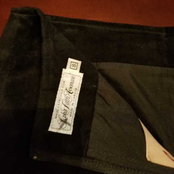 Peter Nygard Black Mini Skirt - Picture 4 of 10
